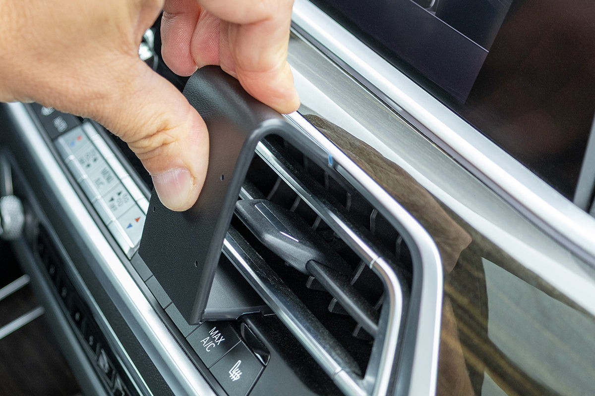 Brodit ProClip 855487 voor BMW X7 2019-2023, BMW X6 2020-2023 en BMW X5 2019-2023 - ProClip geplaatst in het voertuig