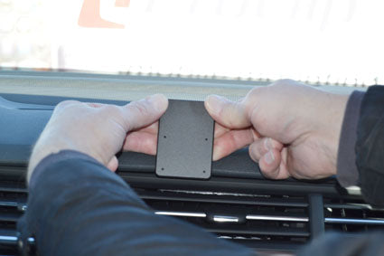 Brodit ProClip 855492 voor Audi Q7 2016-2019 - detail van dashboardmontage