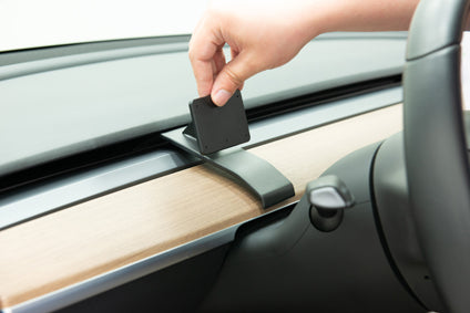 Brodit ProClip 855497 voor Tesla Model Y 2020-2025 en Tesla Model 3 2018-2024 - ProClip geplaatst in het voertuig