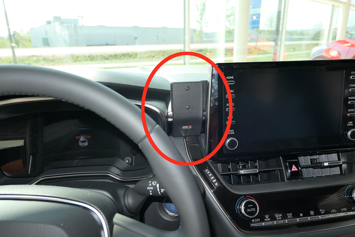 Brodit ProClip 855507 voor Suzuki Swace 2021-2024 en Toyota Corolla 2019-2022 - productfoto zwarte ABS montagebasis