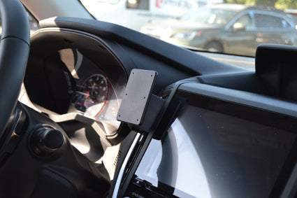 Brodit ProClip 855513 voor Subaru Forester Sport 2019-2024 - detail van dashboardmontage