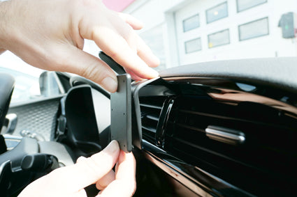 Brodit ProClip 855518 voor Kia Soul-e 2019-2024 en Kia Soul 2020-2023 - ProClip geplaatst in het voertuig