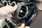 Brodit ProClip 855535 voor Mercedes Benz GLC-Class 2016-2019 - detail van dashboardmontage