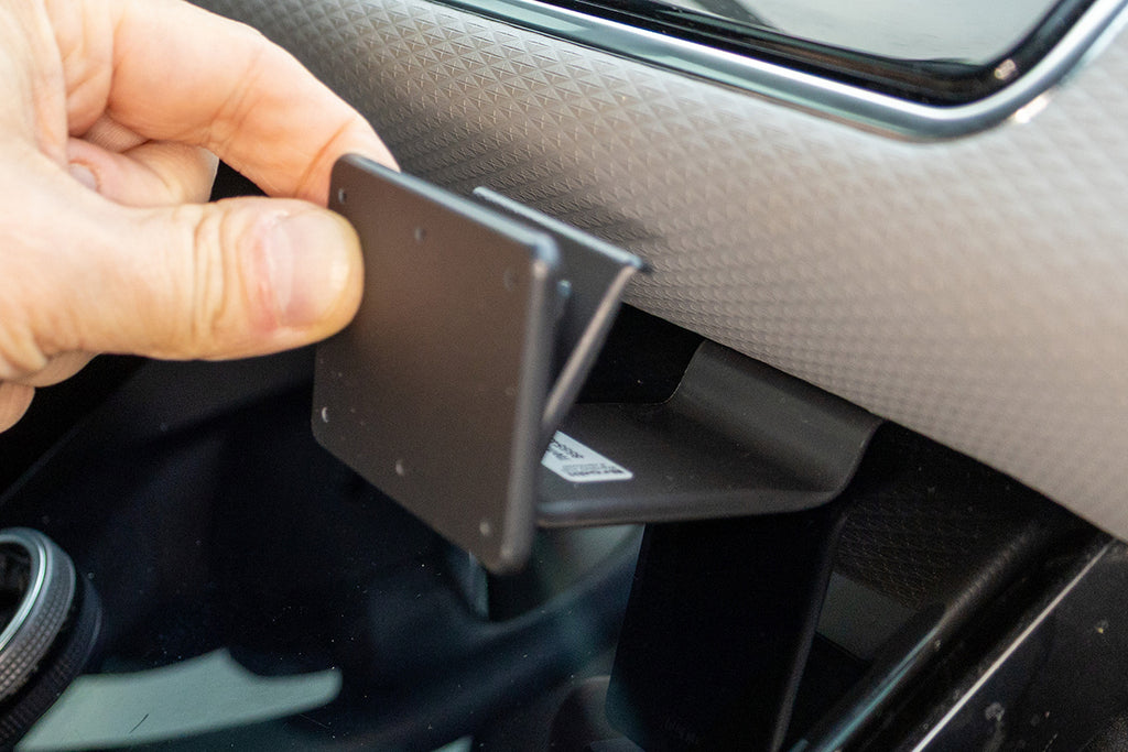 Brodit ProClip 855542 voor Land Rover Range Rover Evoque 2019-2023 - montagepositie op dashboard