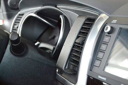 Brodit ProClip 855545 voor Toyota Sequoia 2018-2021 - detail van dashboardmontage