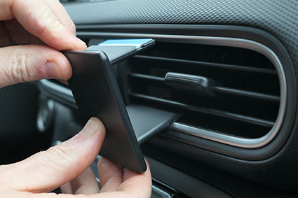 Brodit ProClip 855552 voor Hyundai Kona Electric 2019-2021 - montagepositie op dashboard