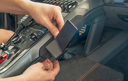 Brodit ProClip 855555 voor Lamborghini Huracan 2016-2023 - montagepositie op dashboard