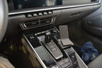Brodit ProClip 855569 voor Porsche 911 (Type 992) 2020-2026 - productfoto zwarte ABS montagebasis