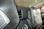 Brodit ProClip 855575 voor Mitsubishi Colt 2023-2026 en Renault Clio V 2020-2026 - detail van dashboardmontage