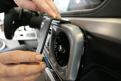 Brodit ProClip 855581 voor Mercedes Benz G-Class 2019-2026 - montagepositie op dashboard