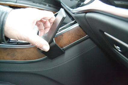 Brodit ProClip 855585 voor Audi A8 2018-2024 - ProClip geplaatst in het voertuig