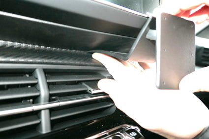 Brodit ProClip 855590 voor Peugeot 208 2020-2026 en Peugeot 2008 2020-2026 - ProClip geplaatst in het voertuig