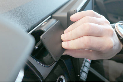 Brodit ProClip 855603 voor Mitsubishi ASX 2023-2026 en Renault Captur 2020-2026 - ProClip geplaatst in het voertuig