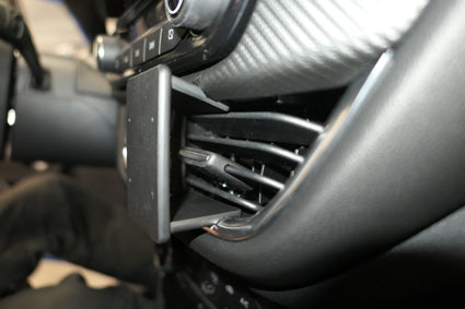 Brodit ProClip 855611 voor Ford Puma 2020-2025 - detail van dashboardmontage