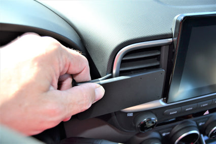 Brodit ProClip 855615 voor Hyundai Venue 2020-2022 - montagepositie op dashboard