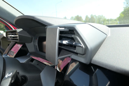 Brodit ProClip 855621 voor Audi S3 2021-2026 en Audi A3 2021-2026 - detail van dashboardmontage