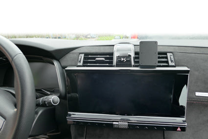 Brodit ProClip 855625 voor DS 7 Crossback 2019-2023 en DS 7 2024-2026 - detail van dashboardmontage