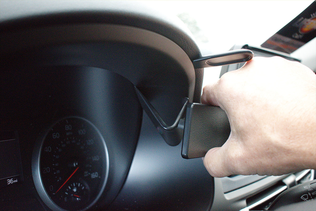 Brodit ProClip 855629 voor Kia Seltos 2020-2023 - montagepositie op dashboard