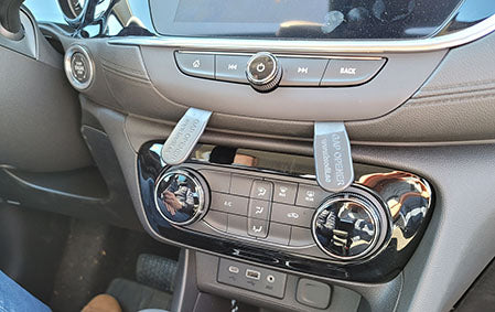 Brodit ProClip 855650 voor Buick Encore 2020-2023 - montagepositie op dashboard