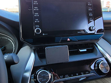 Brodit ProClip 855658 voor Toyota Venza 2020 - detail van dashboardmontage