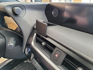 Brodit ProClip 855659 voor Lexus UX Series 2019-2022 - detail van dashboardmontage