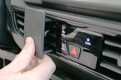 Brodit ProClip 855662 voor Ford Transit Connect 2024-2026, Ford Tourneo Connect 2023-2026 e.a. - ProClip geplaatst in het voertuig