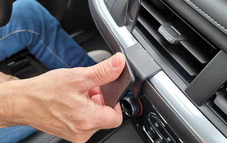 Brodit ProClip 855669 voor Chevrolet Suburban 2021-2024 - ProClip geplaatst in het voertuig