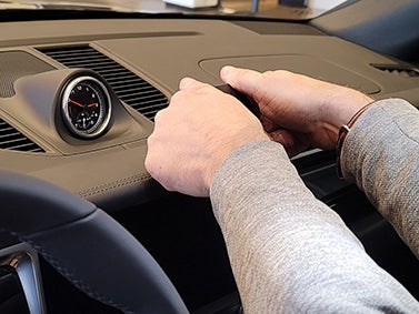 Brodit ProClip 855685 voor Porsche Macan 2021-2024 - ProClip geplaatst in het voertuig