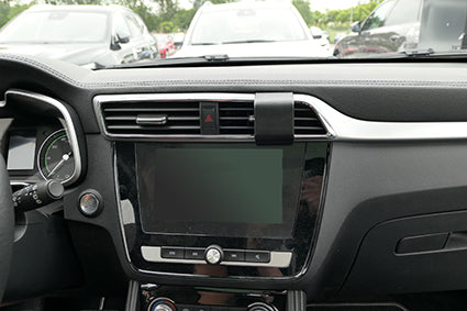 Brodit ProClip 855690 voor MG ZS 2020-2026 - detail van dashboardmontage