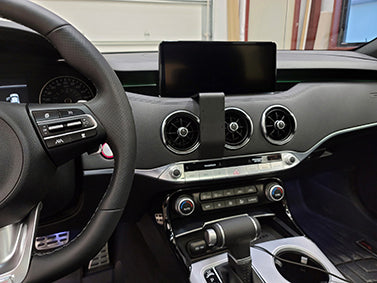 Brodit ProClip 855693 voor Kia Stinger 2018-2023 - detail van dashboardmontage