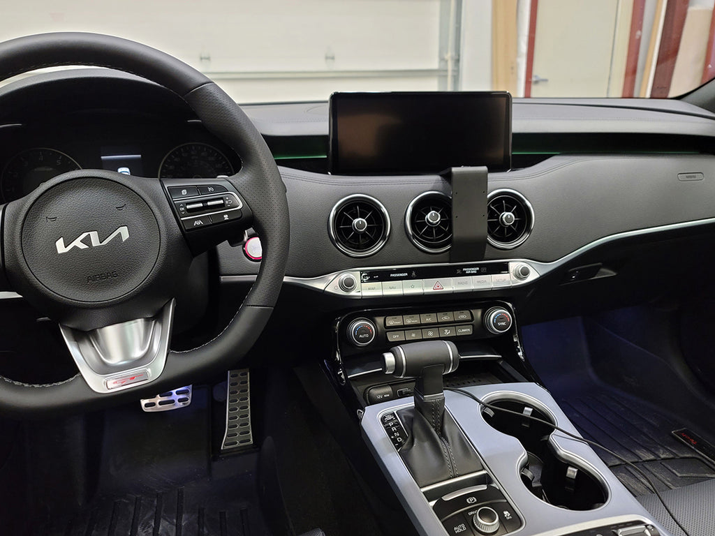 Brodit ProClip 855693 voor Kia Stinger 2018-2023 - productfoto zwarte ABS montagebasis