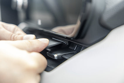 Brodit ProClip 855716 voor Toyota RAV 4 2019-2025 - detail van dashboardmontage