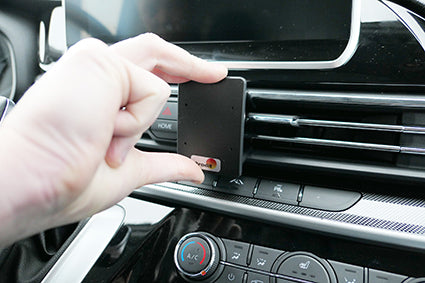Brodit ProClip 855723 voor Maxus e-Deliver 9 2021-2026 - detail van dashboardmontage