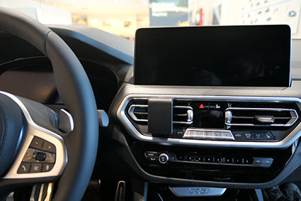 Brodit ProClip 855726 voor BMW X4 2022-2026, BMW X3 2022-2024 en BMW iX3 2023-2026 - detail van dashboardmontage