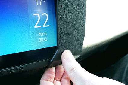 Brodit ProClip 855741 voor Dacia Duster 2022-2023 - ProClip geplaatst in het voertuig