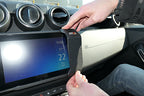 Brodit ProClip 855741 voor Dacia Duster 2022-2023 - detail van dashboardmontage