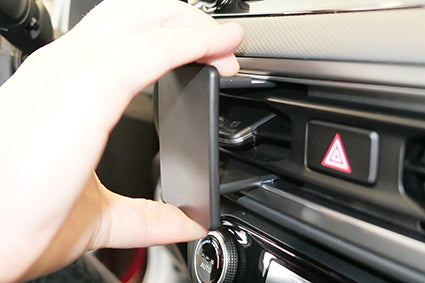 Brodit ProClip 855745 voor Hyundai Kona Electric 2022-2023 - ProClip geplaatst in het voertuig