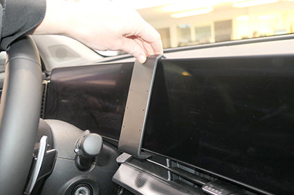 Brodit ProClip 855812 voor Kia Sportage 2022-2025 - ProClip geplaatst in het voertuig