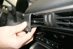 Brodit ProClip 855825 voor Mazda CX-80 2025-2026 en Mazda CX-60 2023-2026 - detail van dashboardmontage