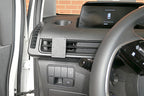 Brodit ProClip 855828 voor Hyundai Staria 2022-2026 - detail van dashboardmontage