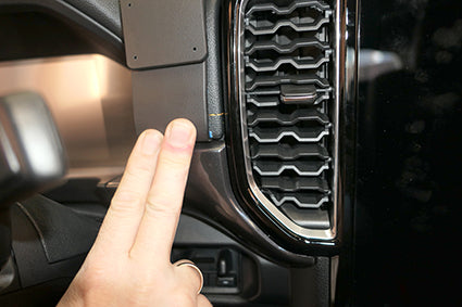 Brodit ProClip 855832 voor Ford Ranger Wildtrak 2023-2026, Ford Ranger Raptor 2023-2026 en Ford Ranger 2023-2026 - detail van dashboardmontage