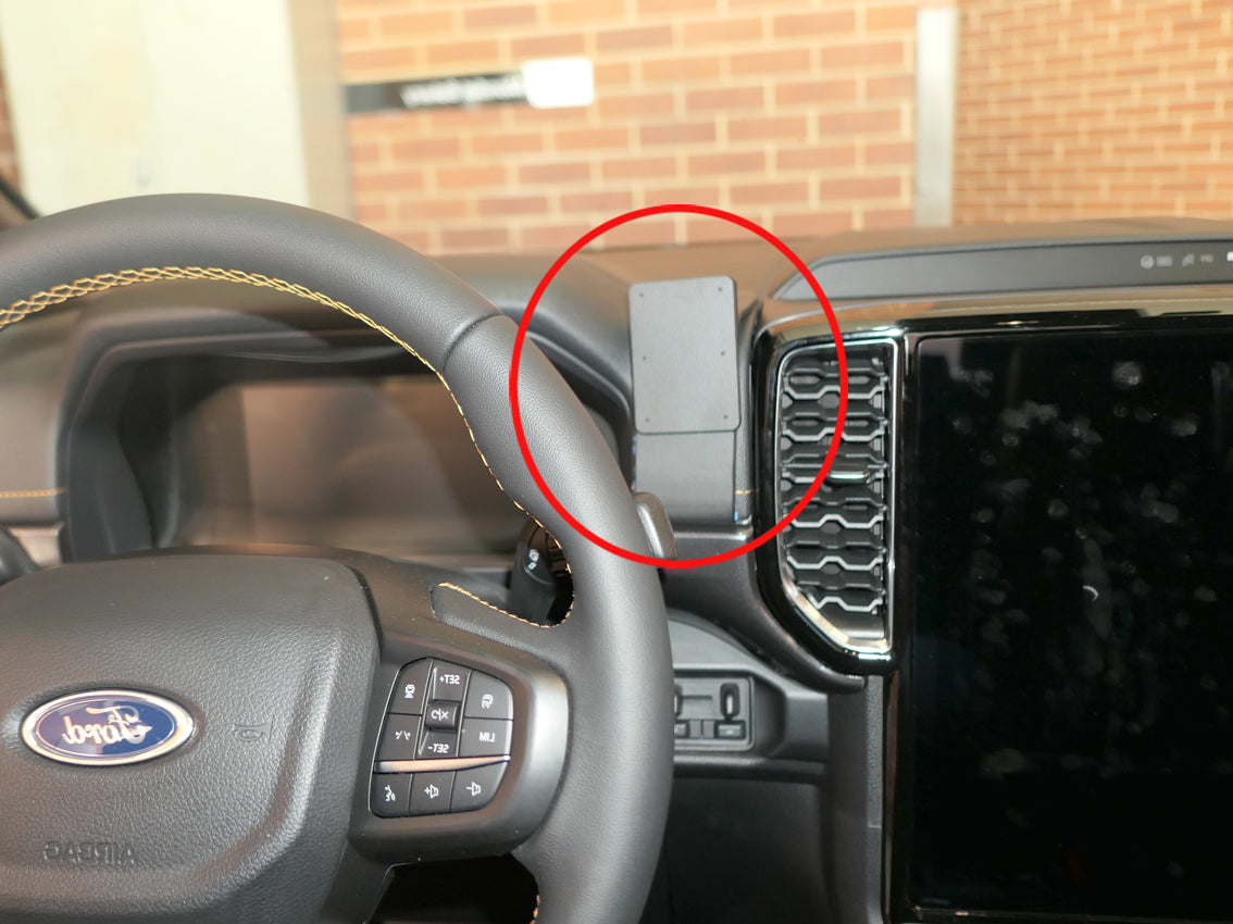 Brodit ProClip 855832 voor Ford Ranger Wildtrak 2023-2026, Ford Ranger Raptor 2023-2026 en Ford Ranger 2023-2026 - productfoto zwarte ABS montagebasis