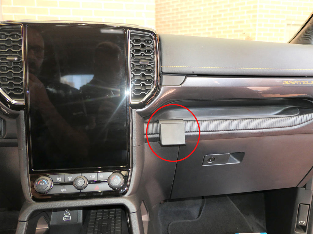 Brodit ProClip 855835 voor Ford Ranger Wildtrak 2023-2026, Ford Ranger Raptor 2023-2026 en Ford Ranger 2023-2026 - productfoto zwarte ABS montagebasis