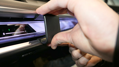Brodit ProClip 855852 voor BMW i7 G70 2023-2026 en BMW 7-series G70 2023-2026 - detail van dashboardmontage