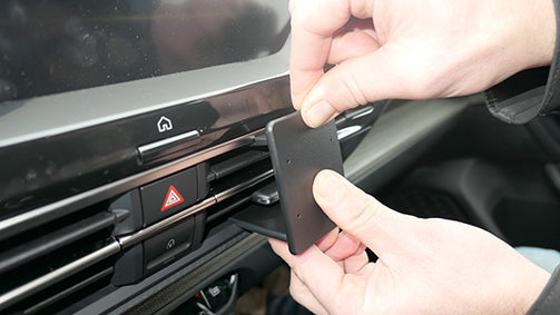 Brodit ProClip 855864 voor Citroen C5 X 2023-2026 - detail van dashboardmontage