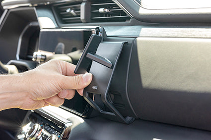 Brodit ProClip 855883 voor GMC Sierra Denali 2022-2024 - montagepositie op dashboard