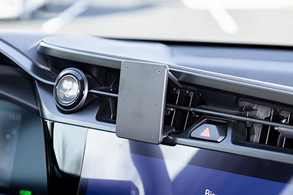 Brodit ProClip 855885 voor Lexus RZ Series 2023-2026 - detail van dashboardmontage