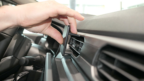 Brodit ProClip 855886 voor Dacia Duster 2023-2024 - ProClip geplaatst in het voertuig