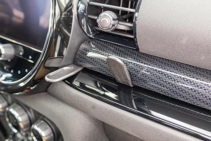 Brodit ProClip 855948 voor Mini Clubman 2016-2023 - montagepositie op dashboard