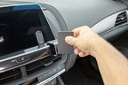 Brodit ProClip 855953 voor Cadillac CTS 2020-2024 - detail van dashboardmontage